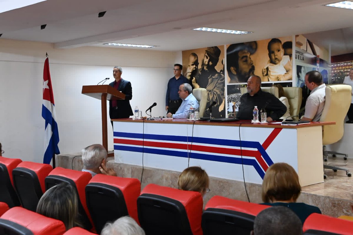 MMarreroCruz's tweet photo. Participamos en la clausura de la XXI reunión de Jefes de Brigadas Médicas en el exterior, desarrollada en el marco del aniversario 60 del inicio de la colaboración médica cubana. 
#CubaCoopera
#CubaPorLaVida https://t.co/plvLf3VVPZ