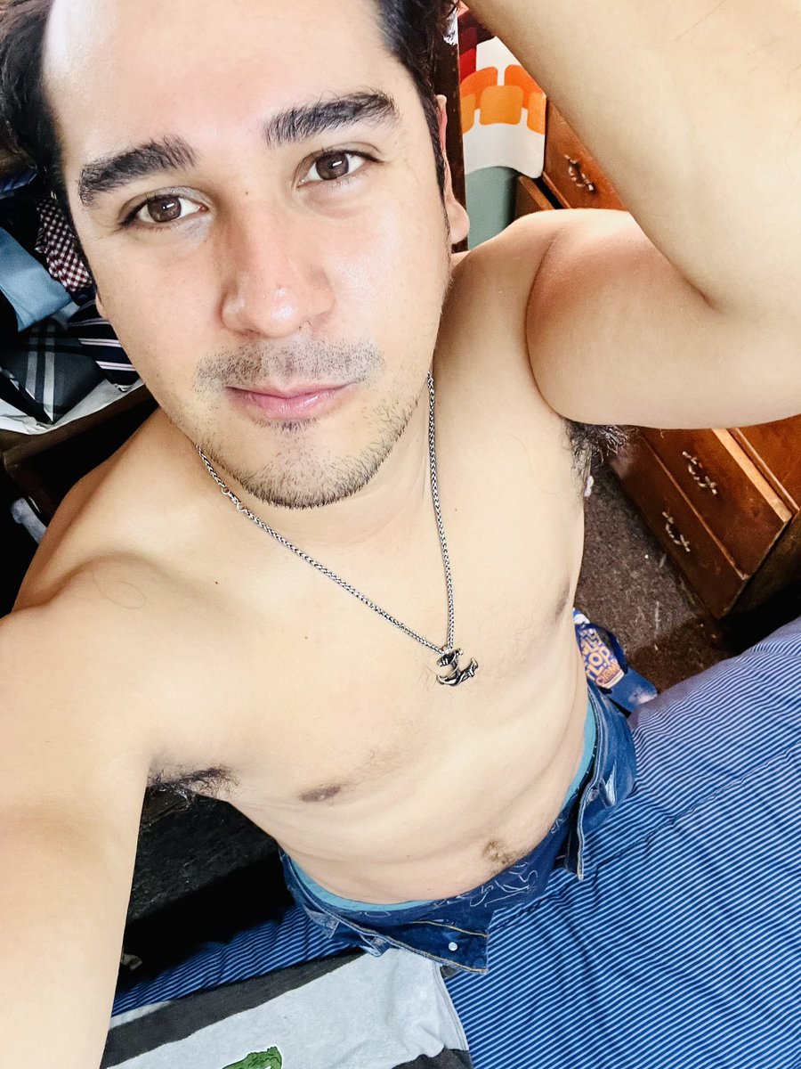 diegoserev901's tweet photo. Viernes de enseñar la pancita https://t.co/2TJndIQLdC