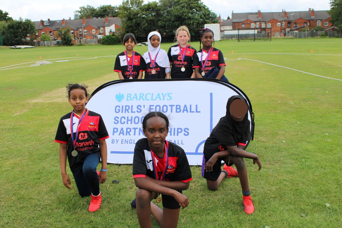Year 5 girls attended a world cup football tournament organised by KESSP. 
They did brilliantly and came 3rd place out of 22 schools!🤩🥇🏆
Well done!
#futurelionesses #teamchilwell