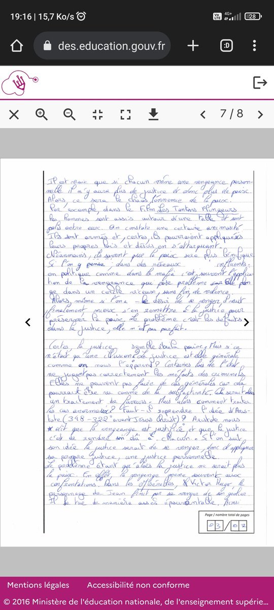 Tiiiiigrraan's tweet photo. Ptdr donc là y'a deux pages d'un autre gars qui se sont tapé l'incruste dans ma copie du bac de philo ? #cyclade #bac2023 #philoosophie https://t.co/QxuO4peMMQ