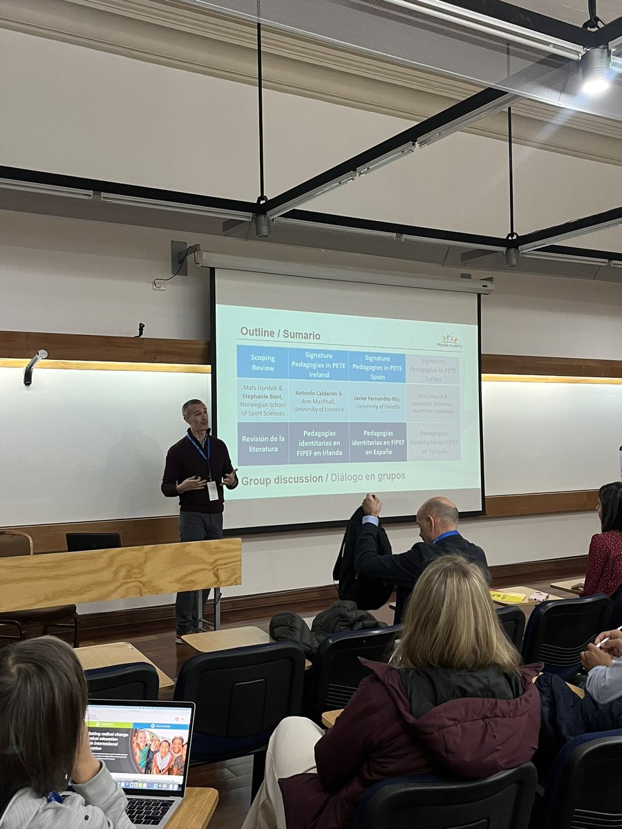 Cbarquero93's tweet photo. Undoubtedly the most interesting part of this @aiesep conference is when your mind is blown with new terms, ideas and lovely discussion with colleagues. @acalderon_pe and @PessLimerick team always achieve that! 🤯🤩 https://t.co/Jsqilwlid2