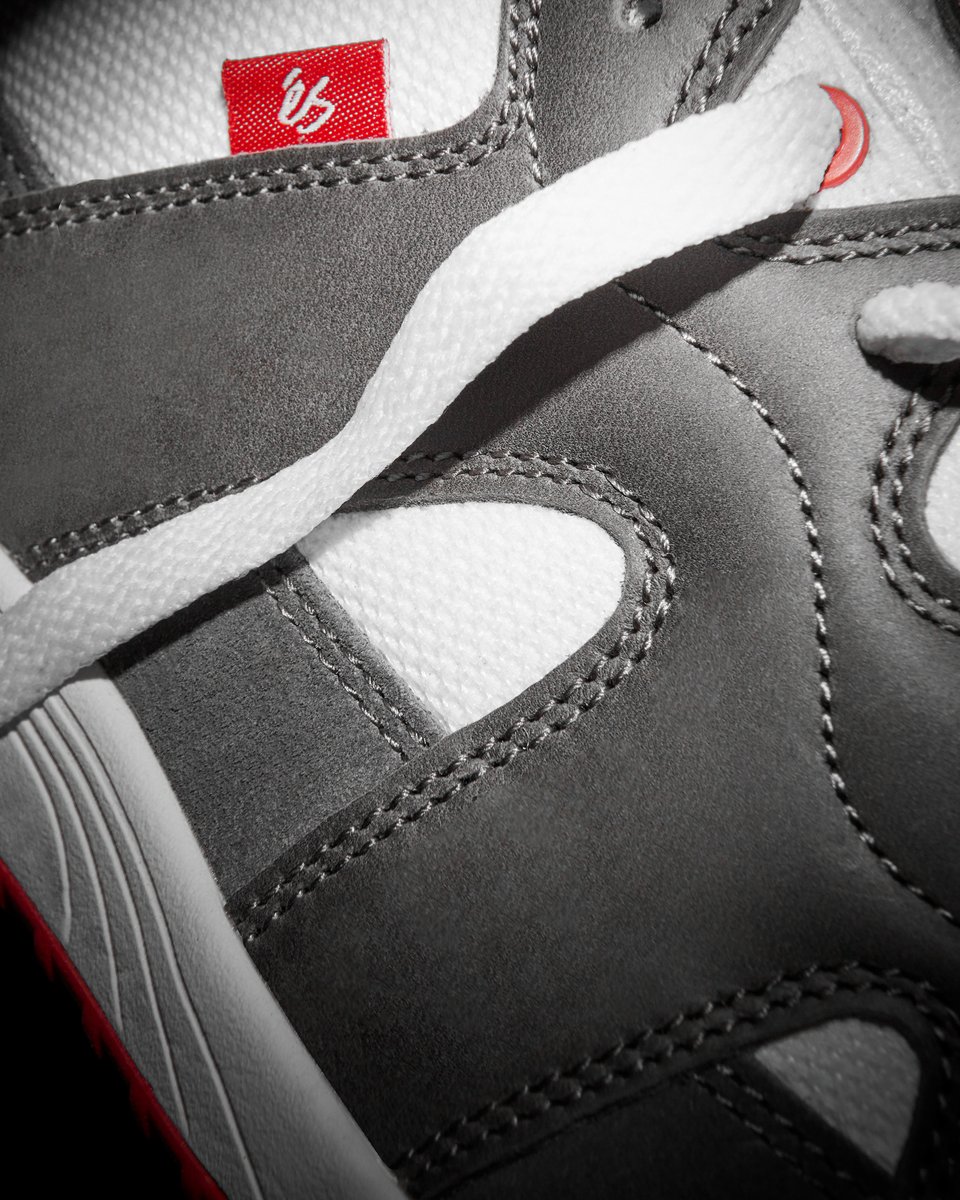 🇪🇺🇬🇧The Fall 23 One Nine 7 available NOW in the EU and the UK! 🇪🇺🇬🇧

The newly named éS 197 progressed materials, Function, &amp; Style to completely new levels back in '97.

This very limited drop is available in the USA, UK &amp; EU at your local skate shop. #eS_ONE_NINE_7