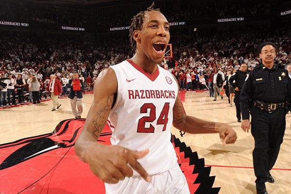 <a href="/CBBcontent/">College Basketball Content</a> Michael Qualls AKA <a href="/Mr_WALKONAIR/">Mike Qualls Sr</a>