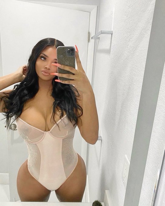 It&rsquo;s been a while 🥰 Like &amp; RT if I should post more  https://t.co/rSOYOR1UqE https://t.co/Duus4BEHoE<a href="/tag/kitty"class="tags"><span>#kitty</span></a><a href="/tag/linkinbio"class="tags"><span>#linkinbio</span></a><a href="/tag/hottie"class="tags"><span>#hottie</span></a><a href="/tag/women"class="tags"><span>#women</span></a><a href="/tag/latina"class="tags"><span>#latina</span></a><a href="/tag/wannaplay"class="tags"><span>#wannaplay</span></a>