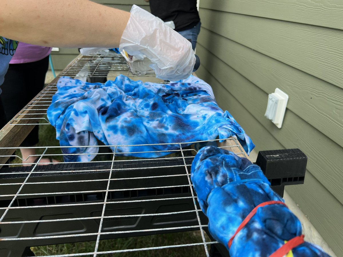 chambersjpc's tweet photo. #TieDye #Fun to prepare for BOY #PD with @MrsSummerlot @BangnSnouff @MsLoweLibrarian &amp; Amy on the #PL #Team! #TeamIPS #IPSDistrictPD https://t.co/M9joKglLMC