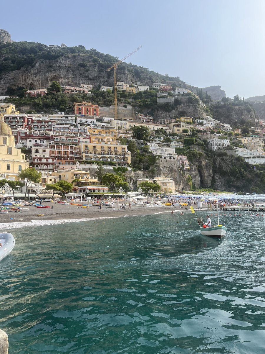 pradasunset's tweet photo. summer in italy https://t.co/gNX7Cxa4GI