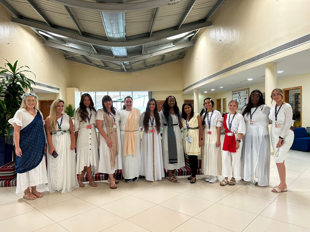 Another year complete! Time for a break 🥰🥰 I have lived working with such an incredible team this year! Team 3🤍🤍 #dubai #year3 #internationalteaching #summer