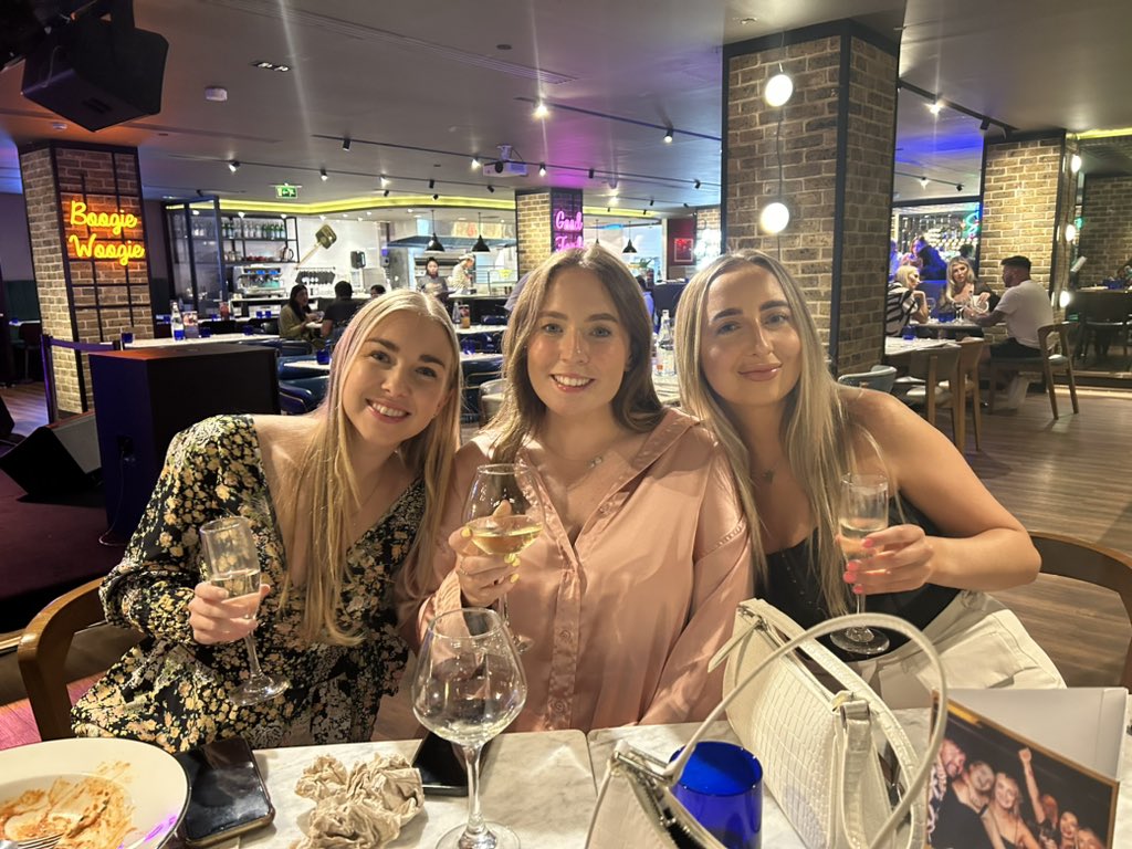 missmitchellECT's tweet photo. Another year complete! Time for a break 🥰🥰 I have lived working with such an incredible team this year! Team 3🤍🤍 #dubai #year3 #internationalteaching #summer https://t.co/POeShr9oj7