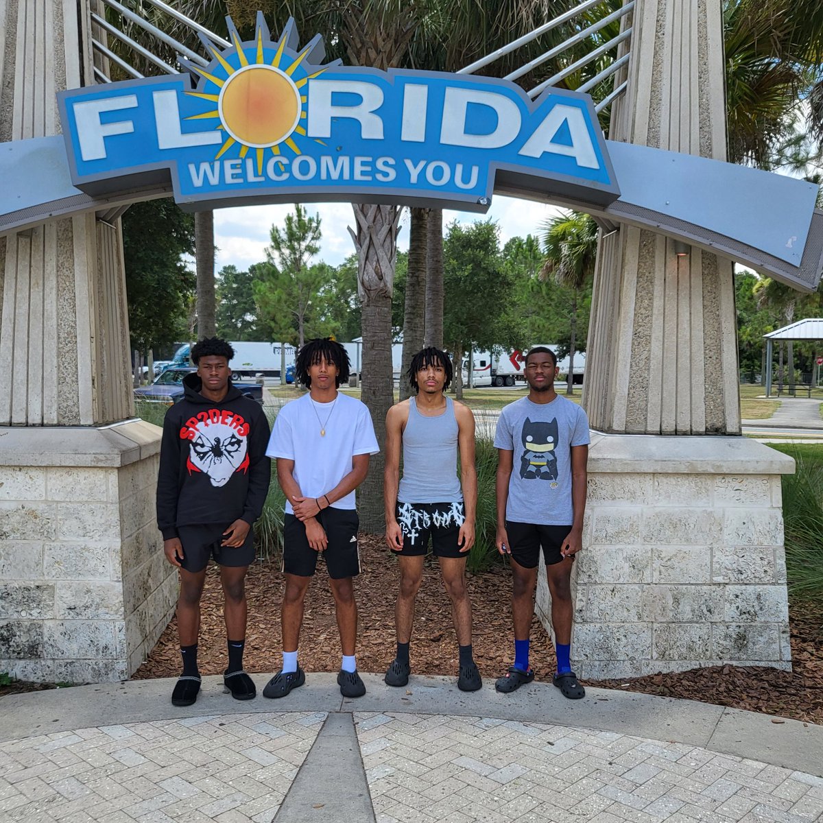 Trendsetters we in the Sunshine State babeeeee 😎😎😎