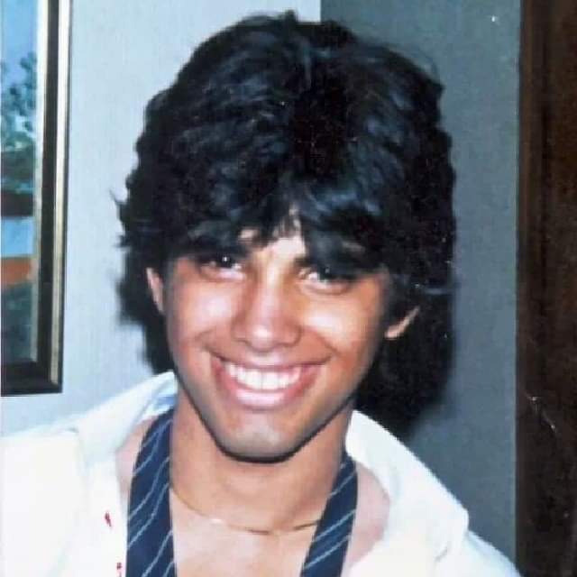 BlandonJose's tweet photo. Gracias a todos los que me han felicitado en este día. Hace 56 años, empezó mi travesía en Chitré. He tenido buenos y malos momentos, aciertos y errores. Pero sobre todo, le doy "gracias a la vida que me ha dado tanto": familia, amistades y un bello país al cual amar. https://t.co/2lFzmXjTpS