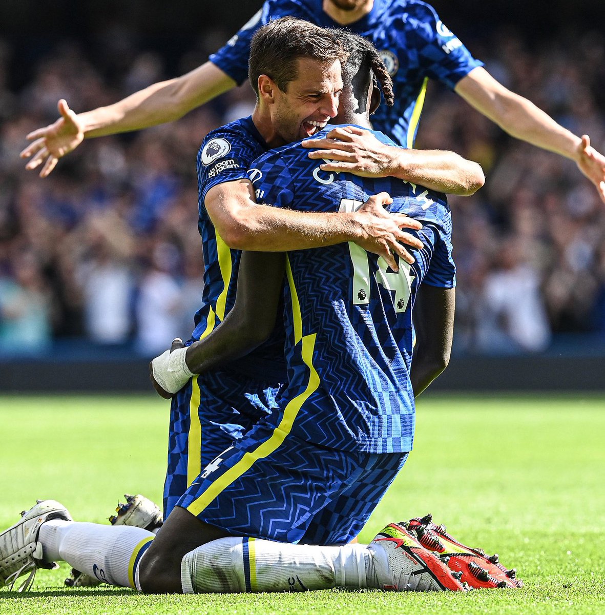 TrevohChalobah's tweet image. Glad to have shared this special and unforgettable moment with you Azpi.
 
All the best Legend 💙©️