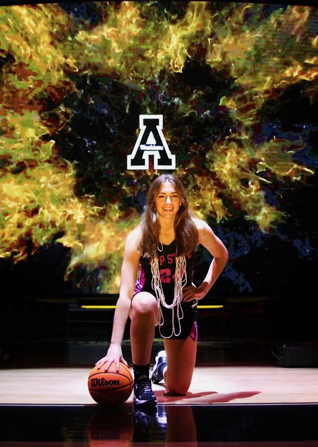 AppStateWBB's tweet photo. We’re kicking off Fresh Face Fridays with Lexi Bugajski! 
🏀 #24, Forward 
🏡Hails from New Berlin, WI
🧬Intends on studying biology 

#WE x #TheTeam https://t.co/uREpe6pmGj