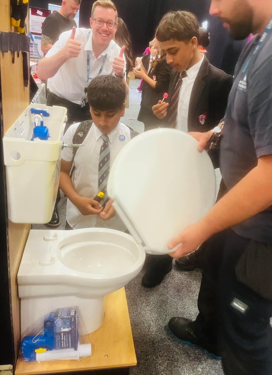 Our fab Estate &amp; Facilities Teams at the ‘we care into the future’ event at the dome today 🔨💡🚽 showing local schools what our departments have to offer 🙌 

* anyone want to try and caption the last pic 😂