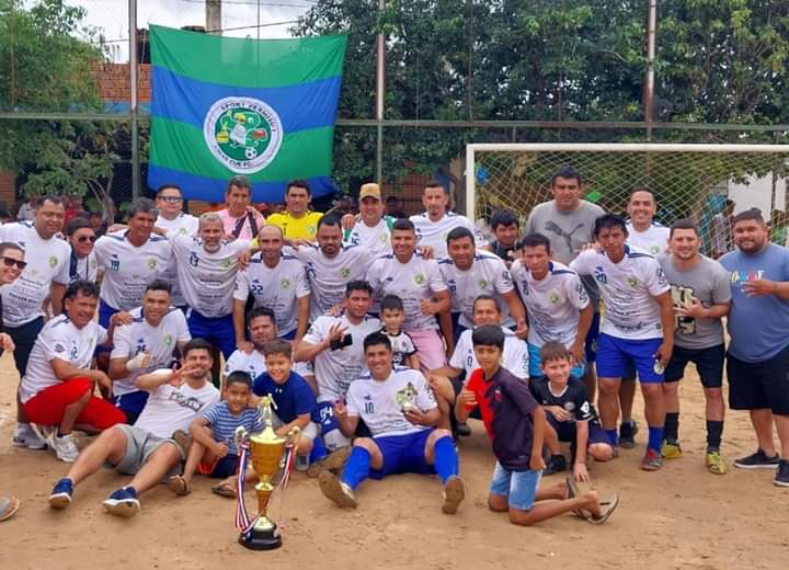 Sport_permisoi's tweet photo. ¡ 4veces Campeones!
Sport Permiso'i Senior 🟢🔵
#Supercampeones #Permi #tetracampeones https://t.co/yB8MkS0xd8