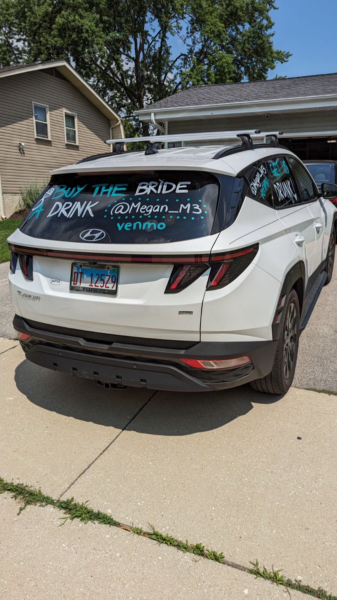 mccabe1101's tweet image. Donate to the cause 🙏💍
#bacheloretteparty #bachweekend
Buy us a shot or drink💕! Venmo: megan_m3