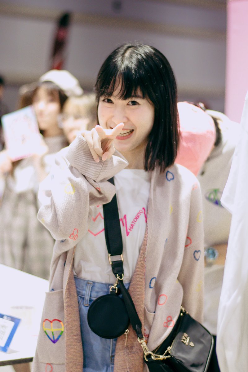 Bancha_Panya's tweet photo. เห็นนะ 👀
#KhemHatobito #GoingToMeet #CatTShirt https://t.co/R9xw6hKSyI