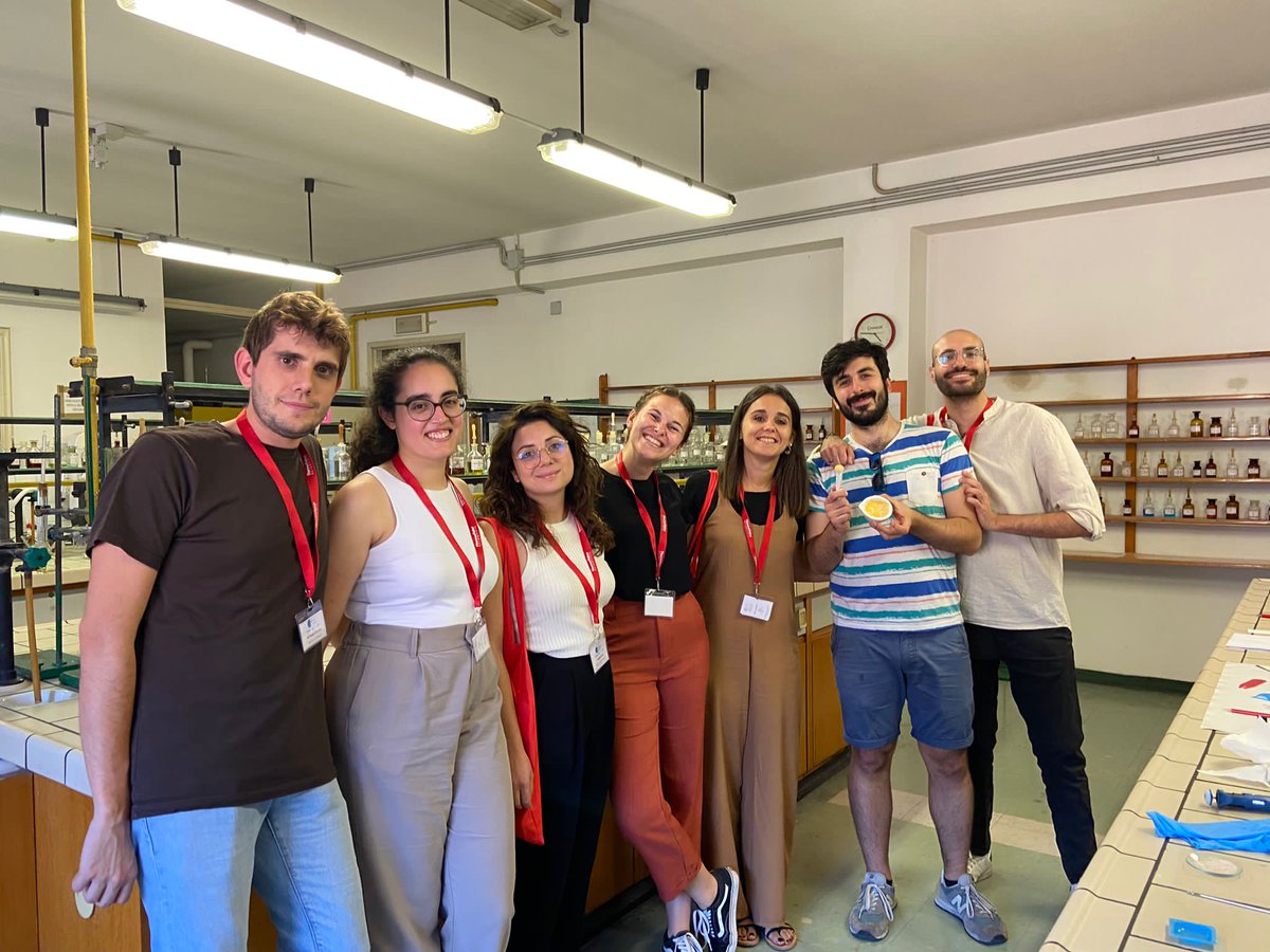 Giova_F4basito's tweet photo. @esmecurbino never disappoints! What a pleasure to return to the city of culture and knowledge with so many PhD students and professors to share ideas, knowledge and a few beers with! I hope to return again next year to celebrate my birthday with science and friends! π§ͺπ»π#b2f2 https://t.co/WrxX1LUXO6