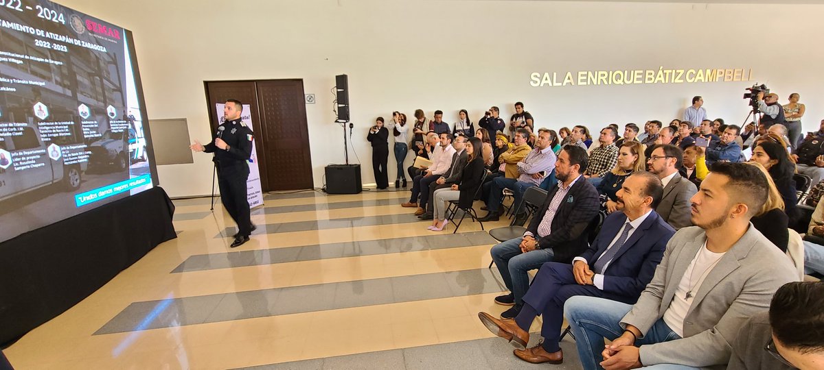 Atisbos1's tweet photo. En #AtizapanDeZaragoza
Anuncia @Pedro_RVillegas la Creación de un Centro Estartegico de Seguridad C3 Zona Esmeralda, con oficinas de Seguridad Pública, Camión de Bomberos y Ambulancia, entre otras.
@LaZonaEsmerald @ZonaEsmeralda
@GobAtizapan @Club_Chiluca #ZonaEsmeralda #Chiluca https://t.co/JHMrRElXCt