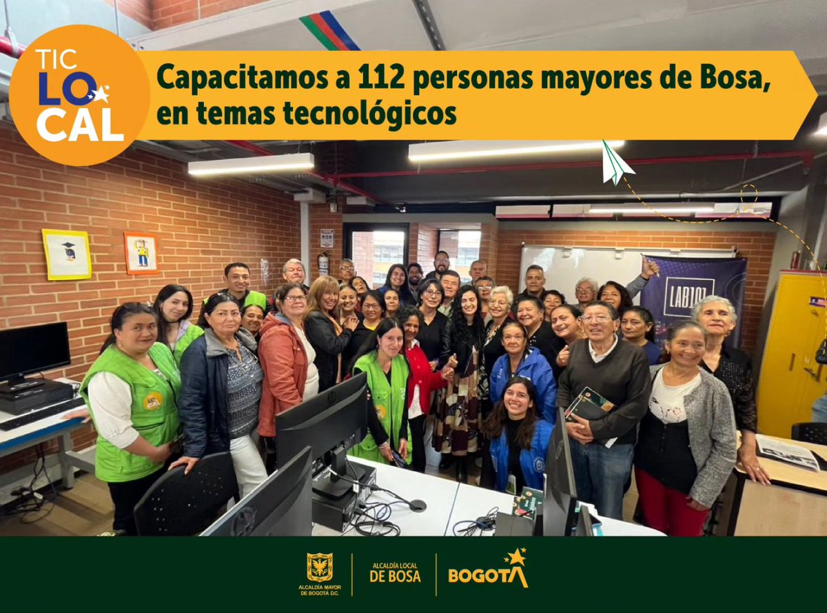 AlcaldiadeBosa's tweet photo. ¡Nunca es tarde para aprender! 🤗 Estamos capacitando a 112 personas mayores de #Bosa en el uso de las tecnologías, a través de #TicLocal y #EmbajadoresDigitales 🎓 La alcaldesa @LizethGonzalezJ, acompañó el proceso de aprendizaje en manejo de computadores y programas básicos, 💻 https://t.co/UM3xoKCcY8