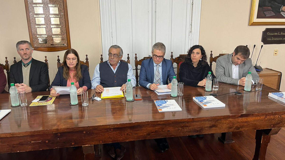 Este jueves 6 de julio se realizó el lanzamiento del plan de trabajo con foco en salud mental y telemedicina que llevarán adelante la OPS/OMS en Uruguay y la Intendencia de Río Negro para mejorar la salud de la población del departamento.