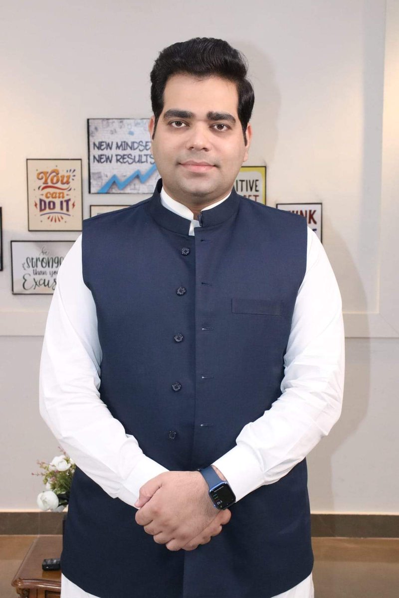 TeamFahadPK's tweet photo. Thrilled to be interviewed by the talented anchor, Ali Rehman, on the 8th anniversary of the Youth General Assembly at the Qasim Ali Shah Foundation. Grateful for the QAS foundation's support in nurturing young talent and fostering leadership skills. #YouthGeneralAssembly #QASF https://t.co/9z1HBBRgYU