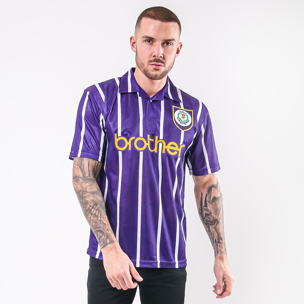 mcfc_lads's tweet photo. Fancy winning a retro City shirt from our friends at https://t.co/XNc6ad6UZr?

Simply RT this Tweet and follow both accounts below. It's that simple!

➡️ @3Retro_
➡️ @mcfc_lads

The winner of this giveaway will be selected randomly on 14th July. 🎱 

Good luck! 🩵 https://t.co/AfcjBWG00i