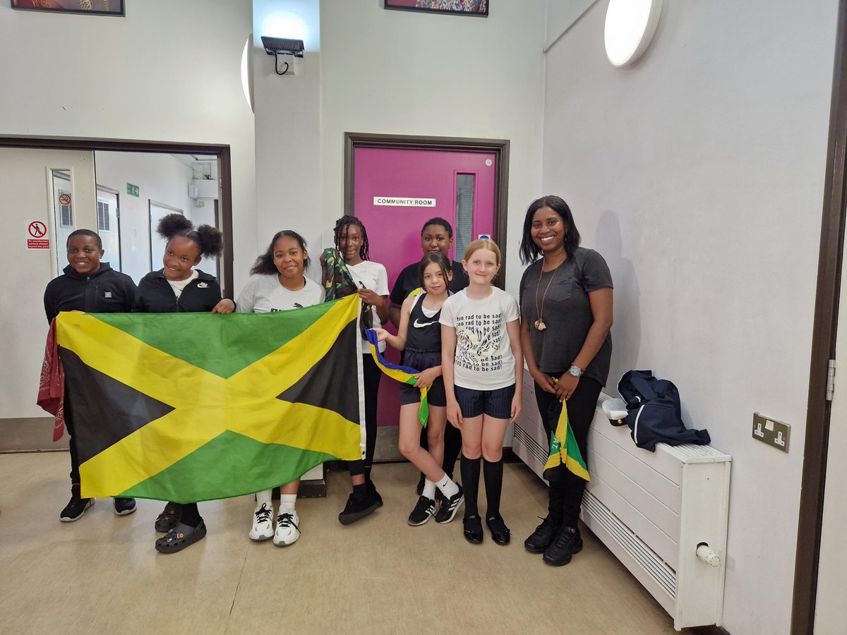 St Mary's CE Primary tweet media