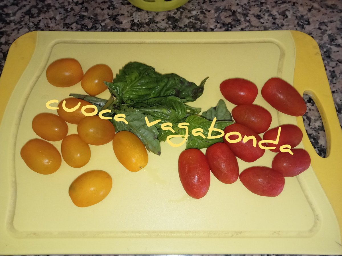 CuocaVagabonda's tweet photo. Pizza Datterini Rossi e Gialli e Provola di Agerola
#venerdi #cena #pizza
#datterini
la ricetta è sul mio blog 👇https://t.co/XjllRdb9iD
digitando il nome della ricetta nella casella di ricerca 🔎
se provi una mia ricetta, taggami #cuocavagabonda https://t.co/hciweoZDOX