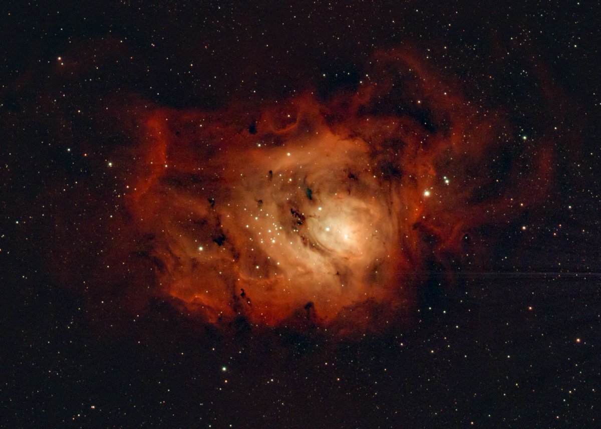 KosmosKanena's tweet photo. In Halle geht auch Deep Sky! Hier ist der Beweis!
Der Lagunennebel aufgenommen in der letzten Nacht .

Weitere Informationen gibt es hier:
🔗 https://t.co/hSSpYtv7Gv

#AstroAlbum📕 #Lagunennebel #Messier8 https://t.co/L93PyDTurK