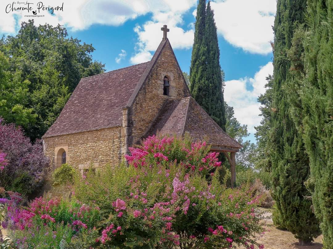 CharentePrigord's tweet photo. Une idée sortie pour vos vacances : le Parc du Bournat, en Dordogne. 

Ce vieux village reconstitué vous plongera dans les années 1900.
Petit plus, nos amis les chiens y sont les bienvenus.

@dordogneperigor @ParcBournat @30millionsdamis #Vacances #parc #Famille #photography https://t.co/GDWTKsMZTi