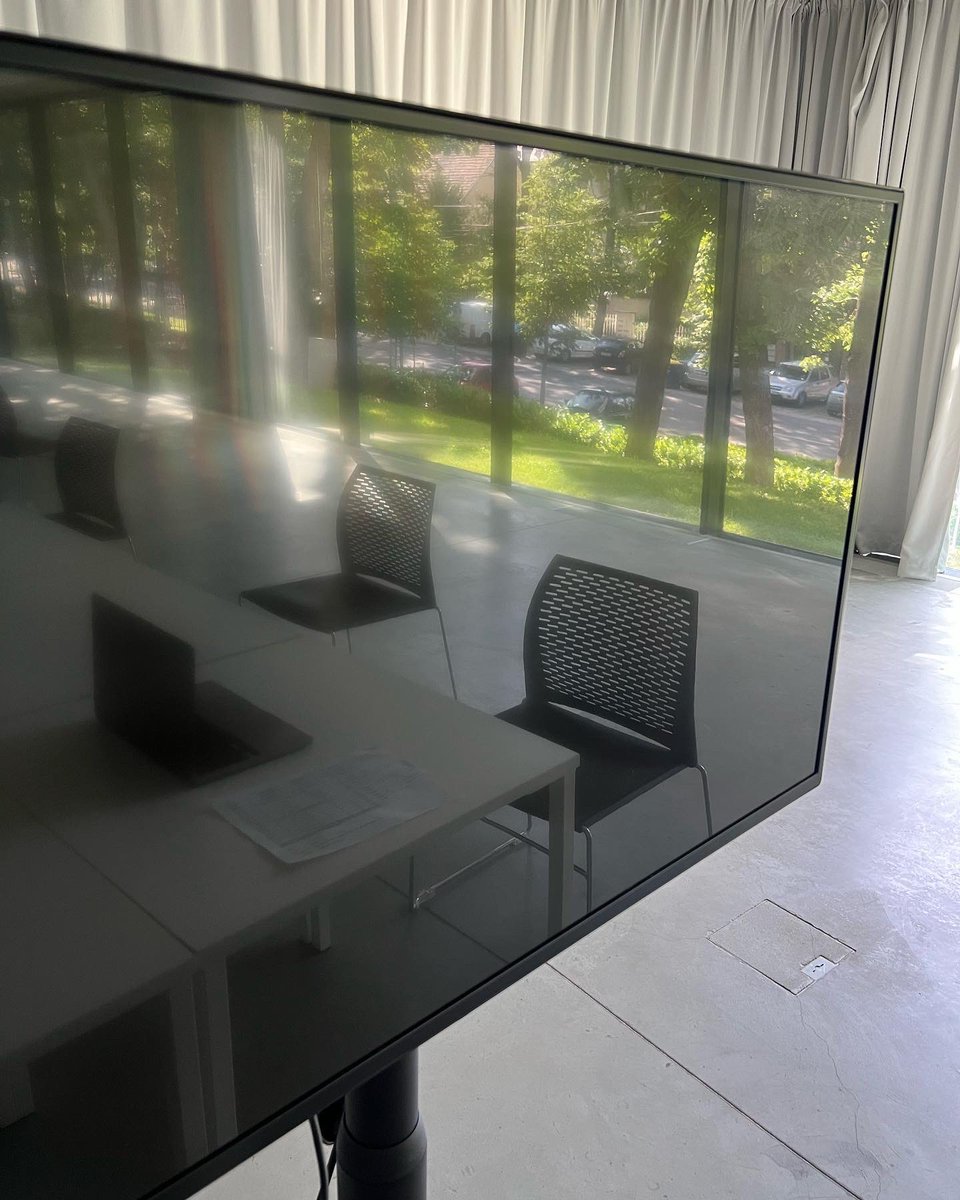 Finalist interviews ✅ for our 2nd Interaction Design MA cohort at <a href="/MOMEBUDAPEST/">MOME Budapest</a>. Final results in 2 weeks. But it’s clear, we’ll have a great group of minds in or class once again. Design - not dead. Higher edu - not dead. #uxdesign #ux #ixd