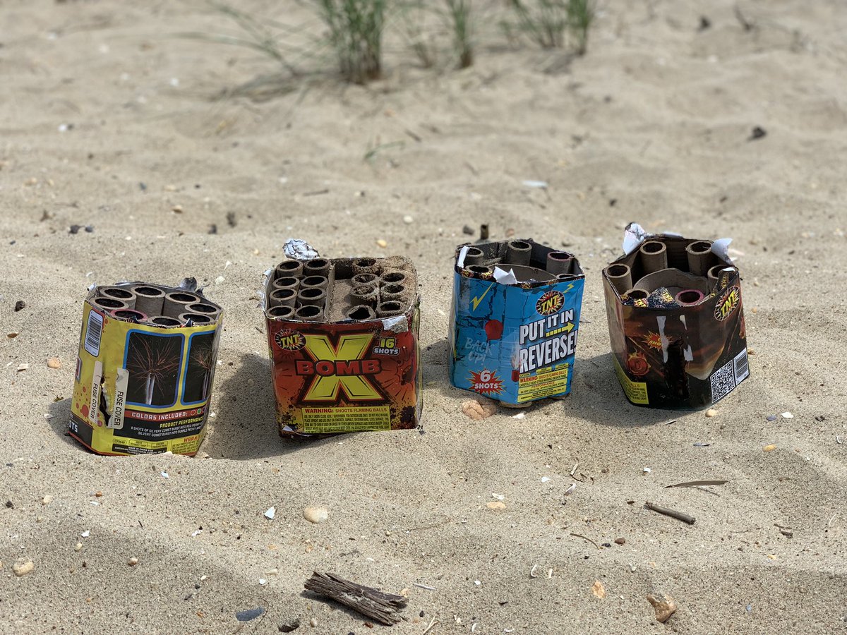 jbuckb's tweet photo. Another day, more shit to clean off the beach. Fuck is wrong with people? Carry in, carry out…dirtbags https://t.co/xY7oMsGsBn