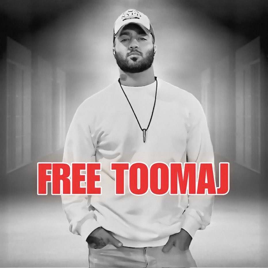 NazaninNour's tweet image. Iranian rapper Toomaj Salehi’s life is in danger. 

He may be sentenced to death for supporting the Iranian people, and for his anti-government corruption rap lyrics. 

Please share and be his voice.
FREE TOOMAJ.
