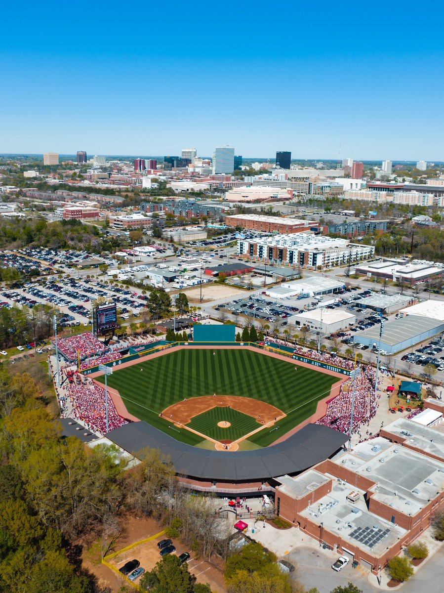 GamecockBSB's tweet photo. Nothing better than a day at Founders Park!! 

#Gamecocks | #ForeverToThee https://t.co/dXfgAOQsWI
