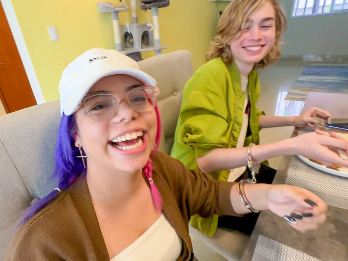 Hoy a las 5:30PM🇲🇽 en yt JAJAJAJAJ
youtu.be/7TW66IP-FN8