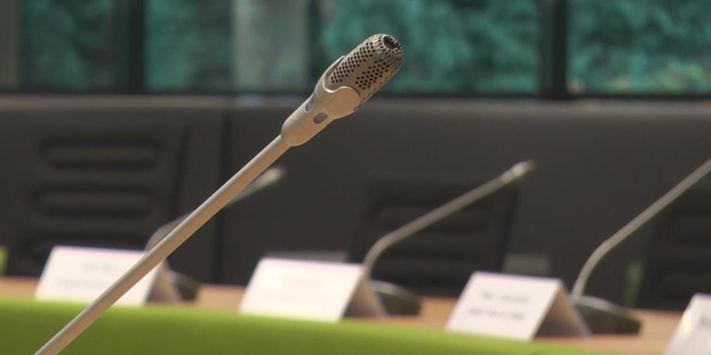 gempeelenmaas's tweet photo. Vanwege het overlijden van wethouder Anget Mestrom hebben het college en de gemeenteraad in goed overleg met elkaar besloten om de raadsvergadering van dinsdag 11 juli 2023 te verplaatsen naar dinsdag 5 september 2023. In deze raadsvergadering wordt de Kadernota 2024 behandeld. https://t.co/uX0jQKL4jh