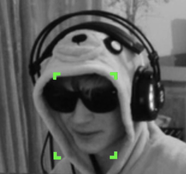 qAlexis_'s tweet photo. @Supersocke3 to @kick ?👀💚
Gives the man the verification (✅),
Maybe he will also stream  on https://t.co/pokwgv6jjT 👀💚  

#kick 
https://t.co/DTziwkiALL 💚 https://t.co/0D2MKqHUBa