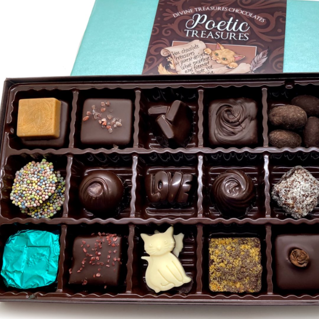 veganshopper's tweet photo. It's World Chocolate Day! That means you should get yourself or a loved one a decadent assortment from Divine Treasures, free of animal ingredients. We don't make the rules. ๐ซ๐ค
#PETABusinessFriends #PETAApprovedVegan #PETAApproved #CrueltyFree #AnimalTestFree #VeganChocolate https://t.co/mcjU1grFTp