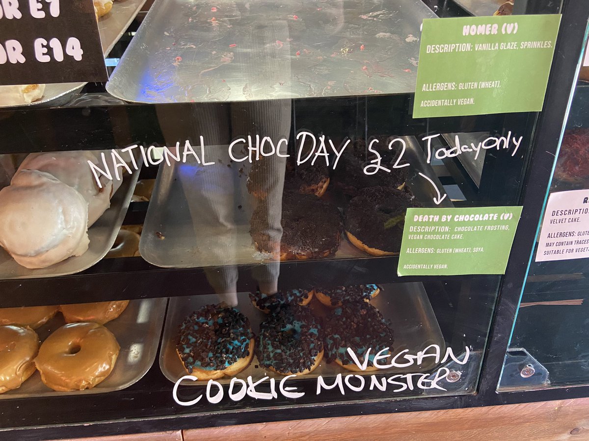 Lincoln BIG (@lincoln_big) on Twitter photo Doughnotts are celebrating #WorldChocolateDay by selling their ‘Death by Chocolate’ doughnuts for only £2 TODAY ONLY!
Make sure you swing by <a href="/Doughnotts/">Doughnotts</a>, on the <a href="/cornhillquarter/">Cornhill Quarter</a>, for the ultimate chocolate treat 😋 Doughnotts are celebrating #WorldChocolateDay by selling their ‘Death by Chocolate’ doughnuts for only £2 TODAY ONLY!
Make sure you swing by <a href="/Doughnotts/">Doughnotts</a>, on the <a href="/cornhillquarter/">Cornhill Quarter</a>, for the ultimate chocolate treat 😋