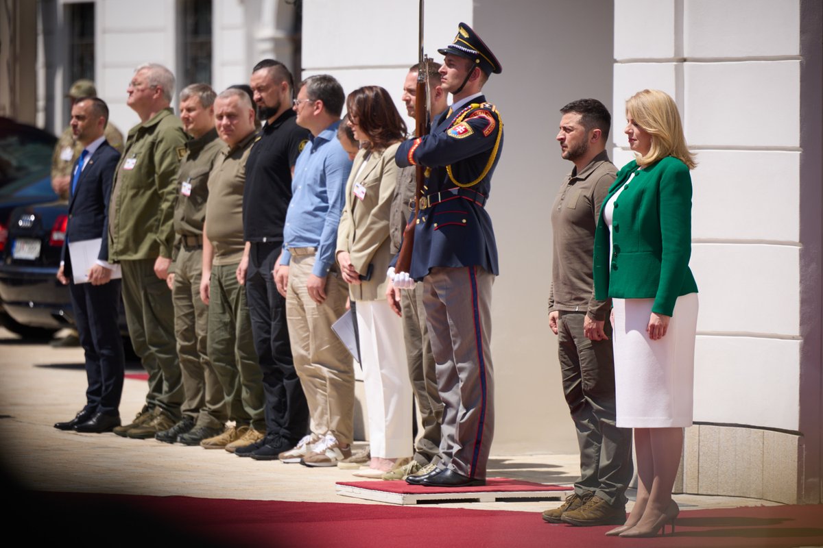 Volodymyr Zelenskyy / Володимир Зеленський tweet media