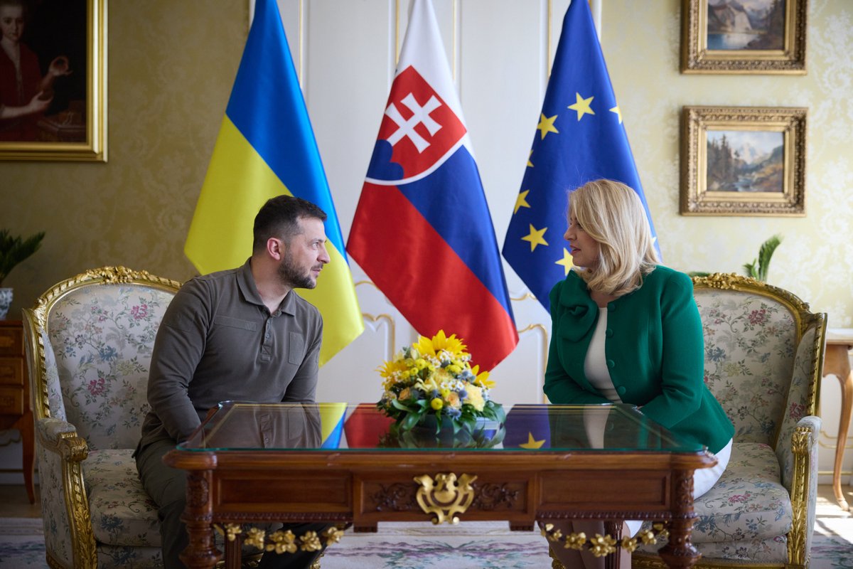 Slovakia. Glad to meet with President Zuzana Čaputová <a href="/ZuzanaCaputova/">Zuzana Čaputová</a>. We have reached a level of cooperation that strengthens both our countries - in security and international affairs. Slovakia truly helps bring peace closer. 🇺🇦 🇸🇰