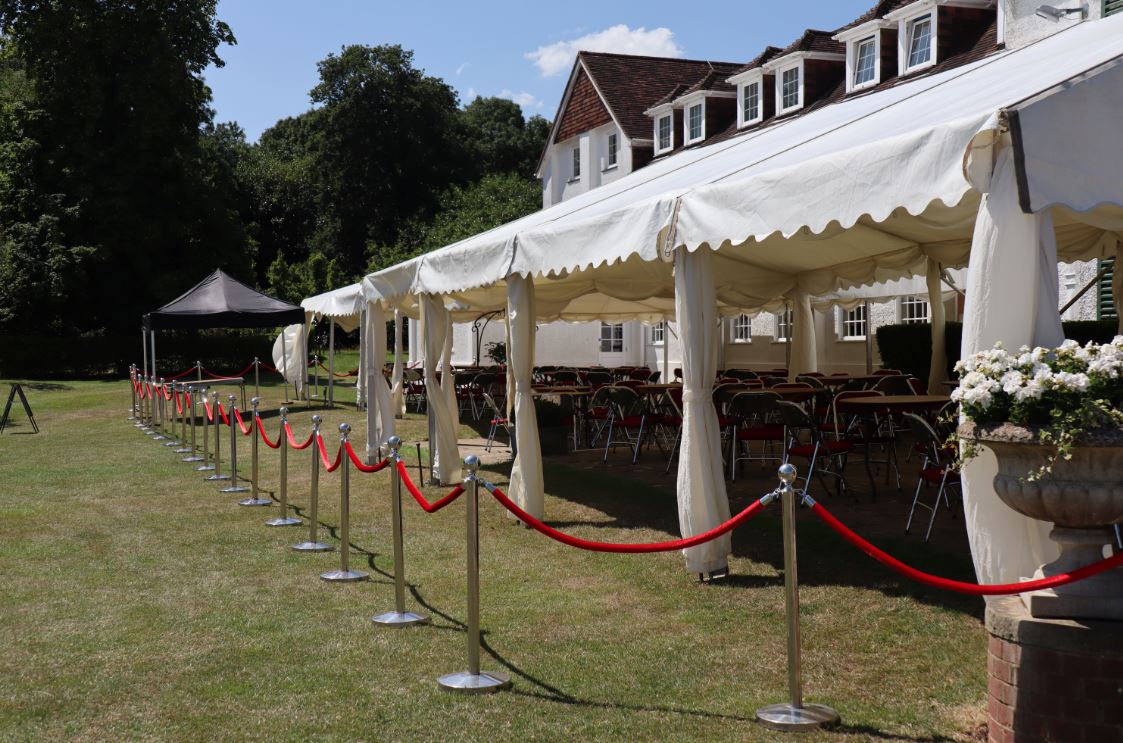 PipersCornerSch's tweet image. On a lovely sunny day today, everything is looking spick and span in preparation for our Speech Day. 

We couldn&apos;t be more excited to welcome our #PipersCommunity tomorrow for an unforgettable event 🏆🏆

#PipersSenior #PipersSixthform #PipersPrep #PipersPrePrep