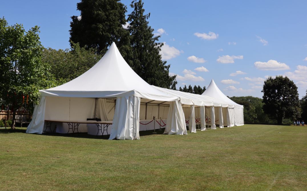 PipersCornerSch's tweet image. On a lovely sunny day today, everything is looking spick and span in preparation for our Speech Day. 

We couldn&apos;t be more excited to welcome our #PipersCommunity tomorrow for an unforgettable event 🏆🏆

#PipersSenior #PipersSixthform #PipersPrep #PipersPrePrep