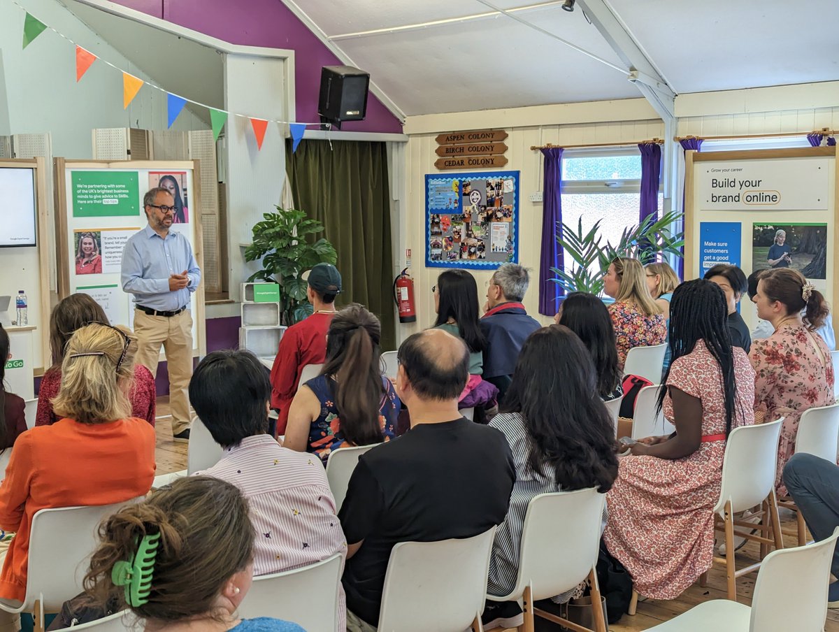 GoogleUK's tweet image. Hey Sutton! Your enthusiasm and eagerness to learn made Google #DigitalGarage a truly rewarding experience today.  🥰

A massive thanks to everyone who came and @scullyp for taking the time to join.

💻🏃Find more free skills training → goo.gle/free-live-trai…