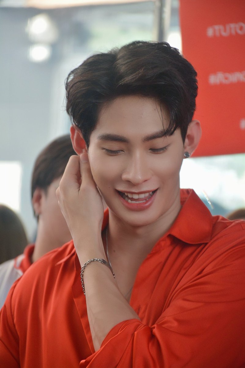 junni0928's tweet photo. big boss #TUTORxCIMBTHAI #CIMBTHAI #tutorkrp https://t.co/88WoTr5KoH