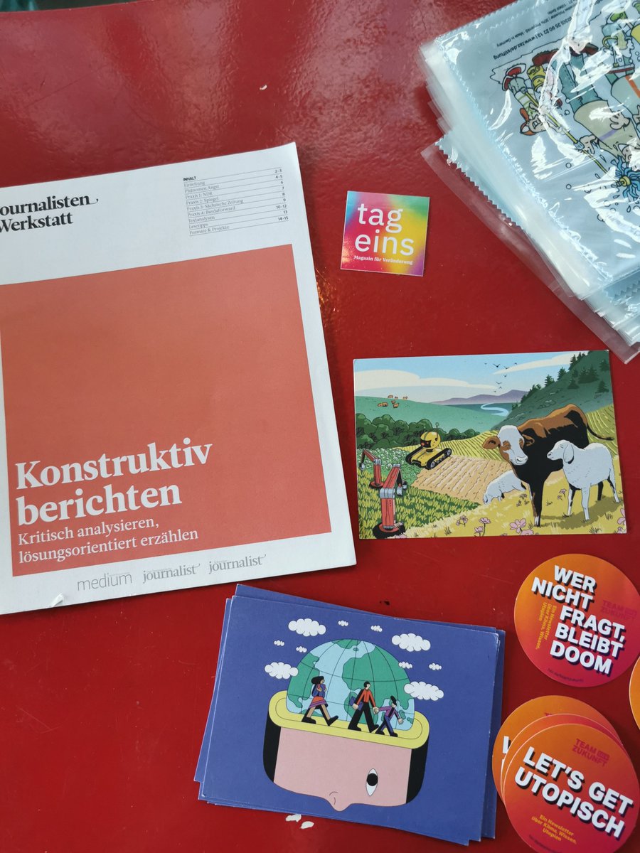 besal's tweet photo. Full house @tazgezwitscher zur Diskussion über kritisch-konstruktiven Journalismus.

Wie wir im @RepublikMagazin Klimalabor gemeinsam mit unseren Leserinnen einen neuen journalistischen Ansatz für Krisenzeiten entwickelt haben, durfte ich gestern zum Auftakt erzählen. #KKJ23 https://t.co/SWP356qyGu