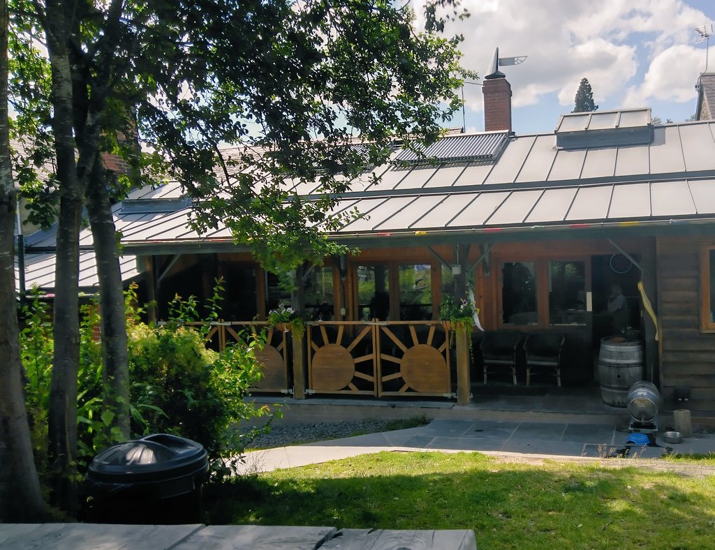 AleSettle's tweet photo. I didn't think I'd be here so soon after Dermot. His tweet highlights the preserved pub interior but a welcome later addition is the lovely garden... https://t.co/xkohNaCbv0