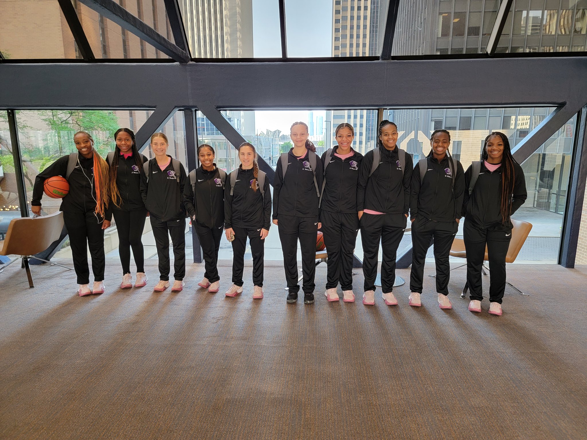 h-lady-roadrunners-on-twitter-hlrr-s-16u-in-route-to-game-1-nike