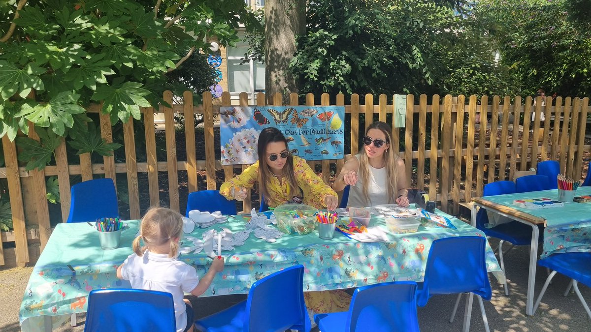 BNP Paribas UK (@bnpparibasuk) on Twitter photo Our awesome staff volunteers are manning the arts at crafts stall at <a href="/SMBSschool/">St Mary's School</a> summer fete this afternoon! Pop by to help the school raise funds! Our awesome staff volunteers are manning the arts at crafts stall at <a href="/SMBSschool/">St Mary's School</a> summer fete this afternoon! Pop by to help the school raise funds!