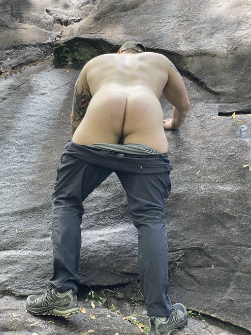 Get yer nose up in there https://t.co/fZGLx4afyT